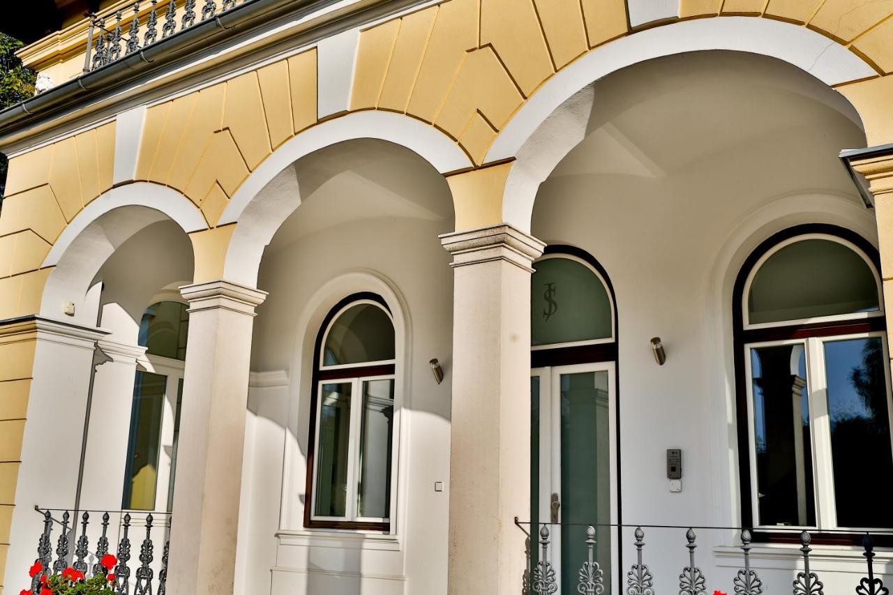 Villa Aurelie Velke Losiny Bagian luar foto