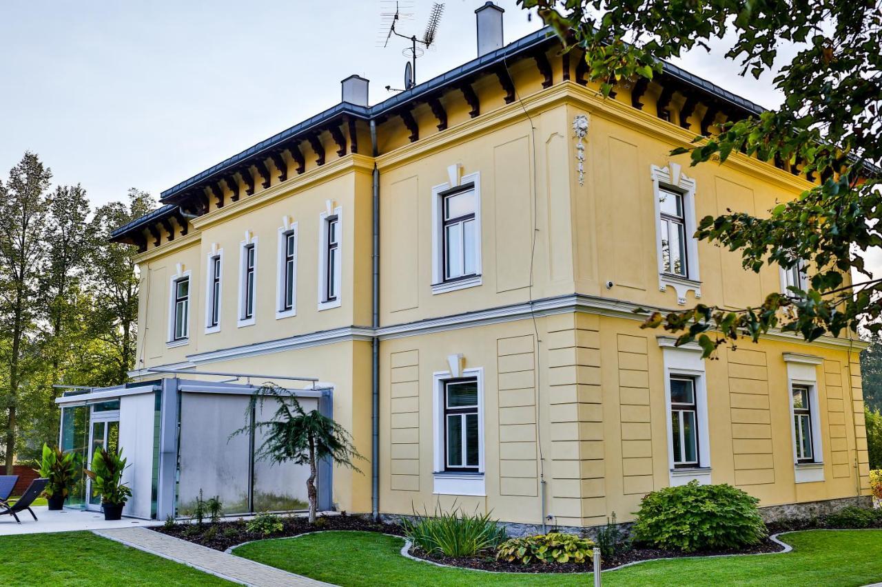 Villa Aurelie Velke Losiny Bagian luar foto