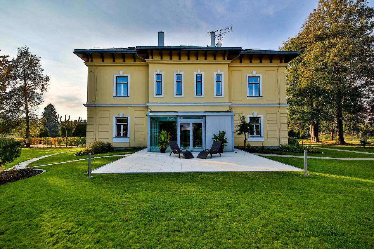 Villa Aurelie Velke Losiny Bagian luar foto