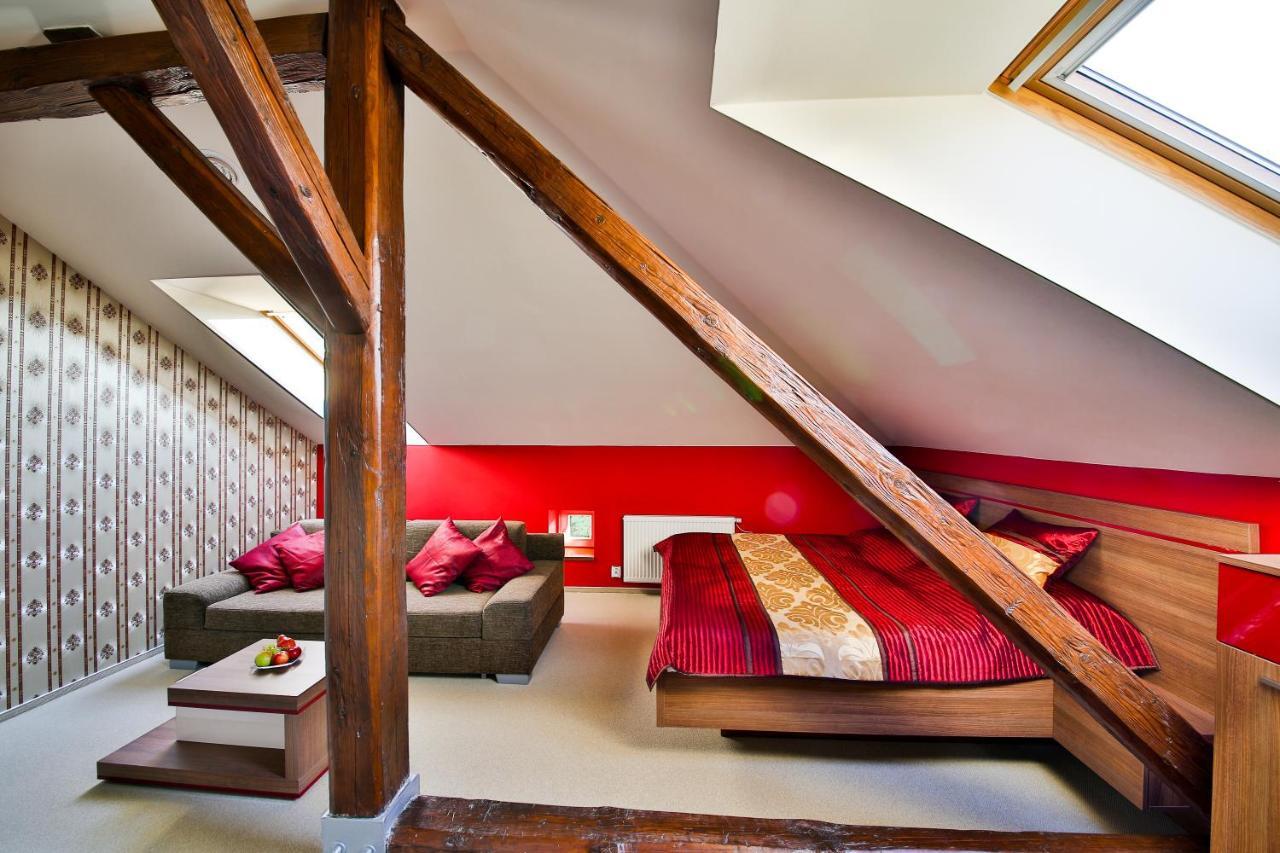 Villa Aurelie Velke Losiny Bagian luar foto